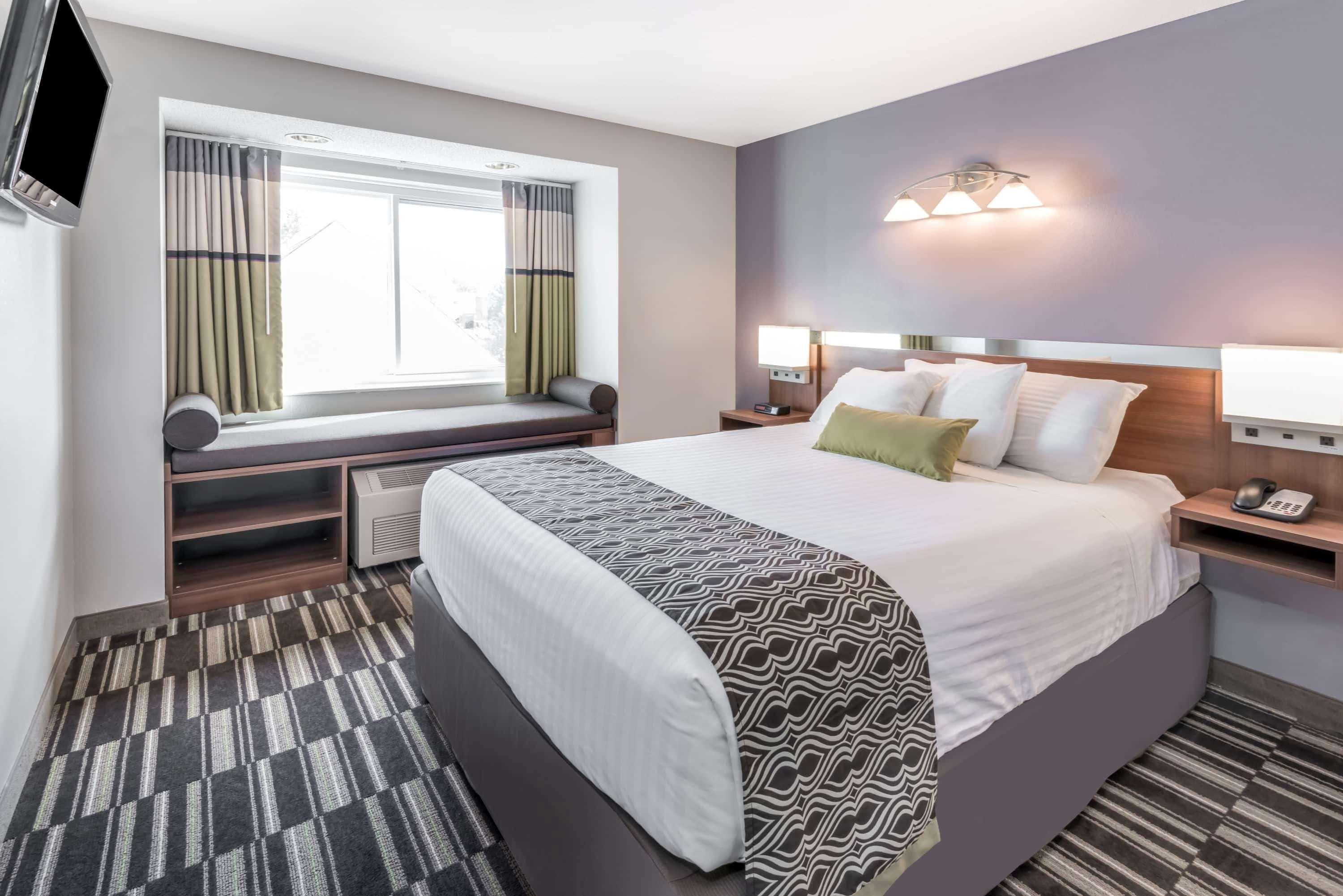 Microtel By Wyndham Victor Extérieur photo